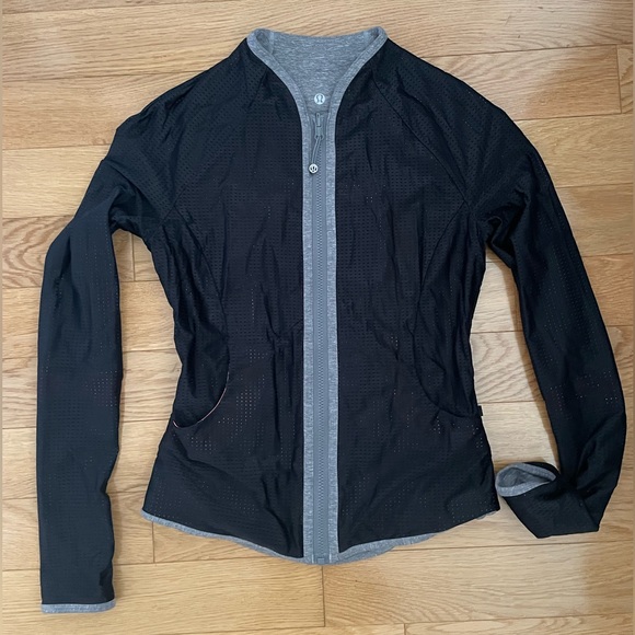 Lululemon Reversible Jacket - Picture 6 of 8